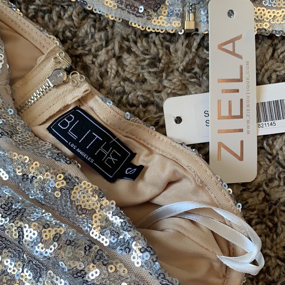 Sequin Crop Top Skirt Set - Picture 9 of 9